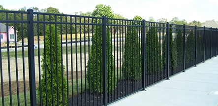 Aluminum Fence Picket Aston 5' Image